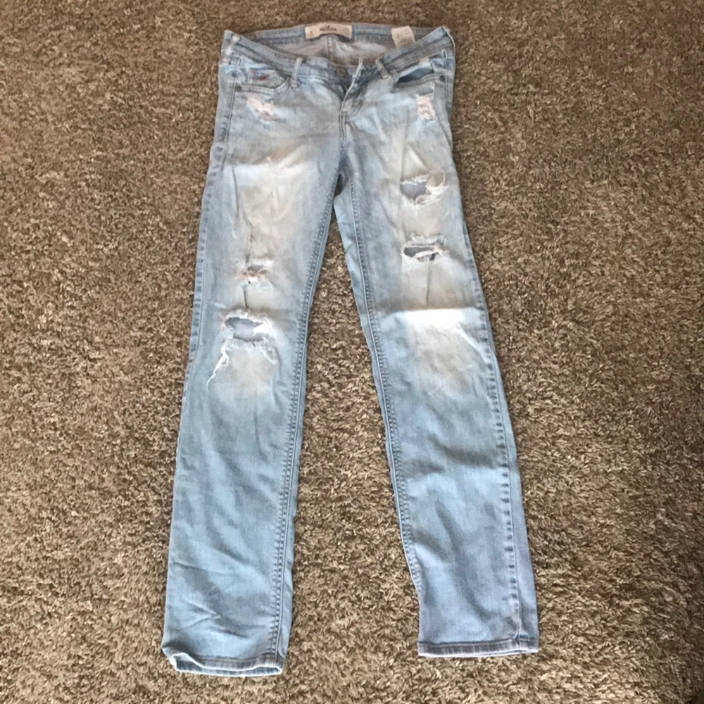 Hollister size 1R distressed jeans